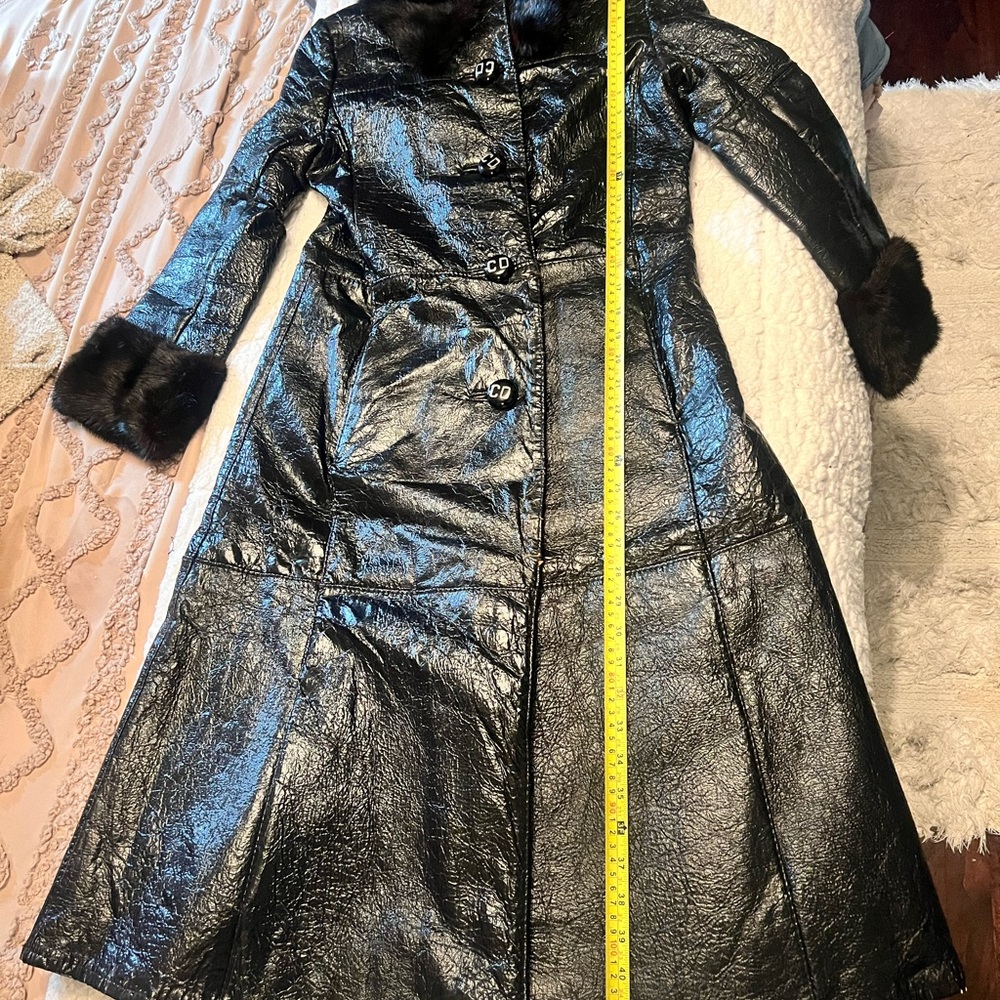 Dior CD Black Leather Coat with Faux Fur Lining - Picture 7 of 11